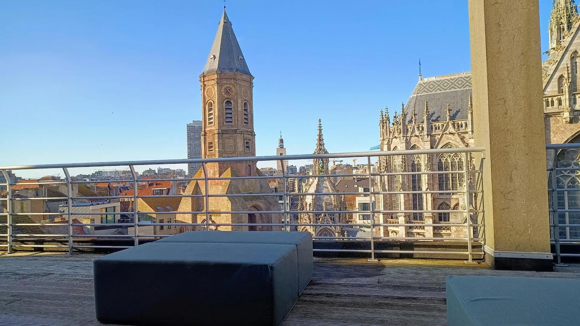 Huswell - Sunny Terrace With Harbour View - 5-Min Walk To Station Apartment Ostend Belgium