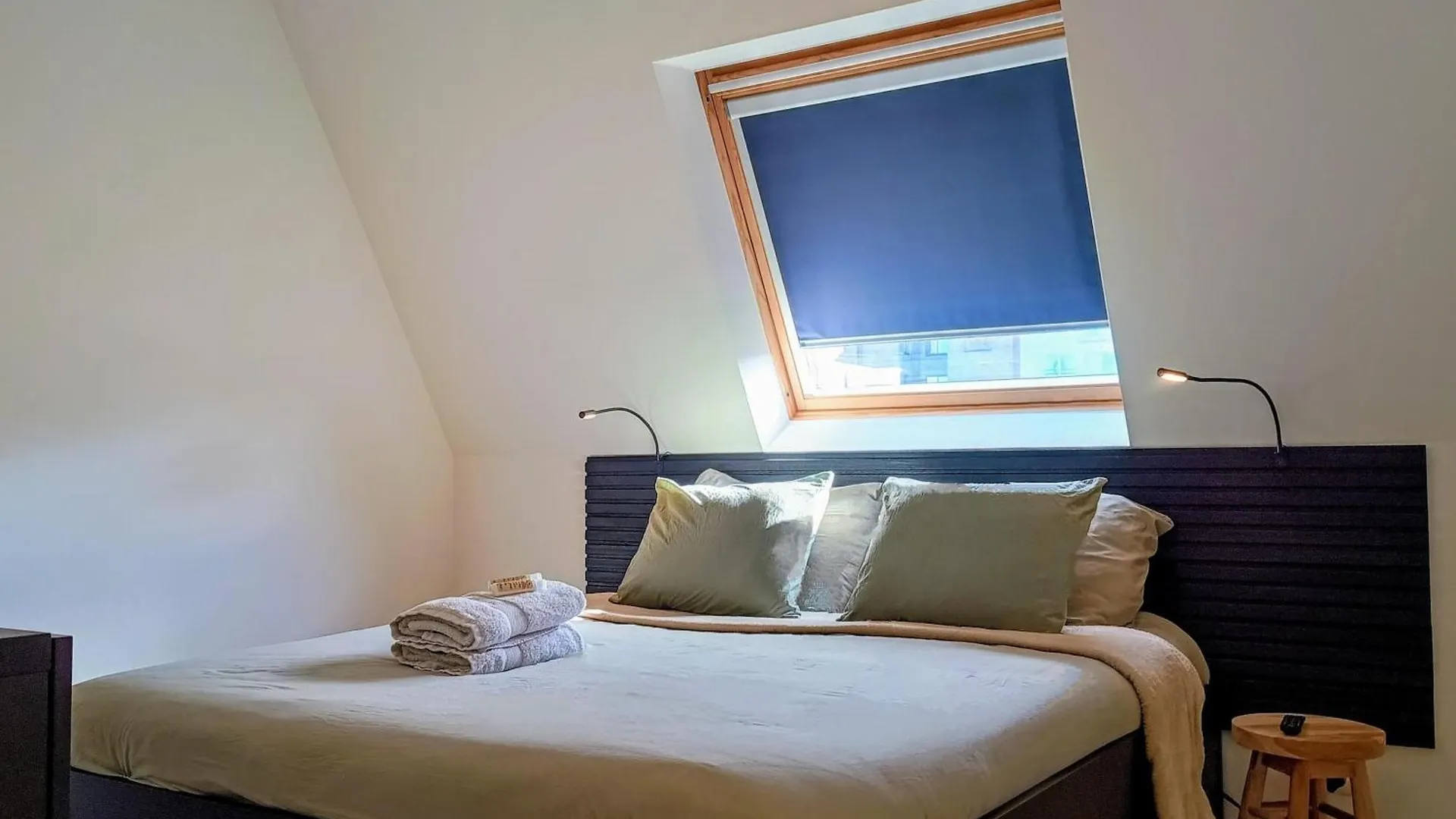 Huswell - Sunny Terrace With Harbour View - 5-Min Walk To Station Apartment Ostend