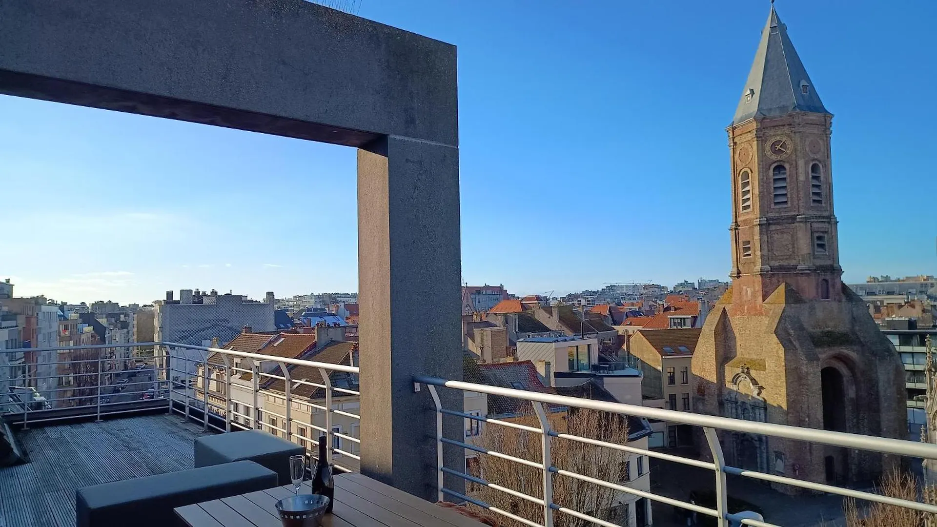 Huswell - Sunny Terrace With Harbour View - 5-Min Walk To Station Apartment Ostend
